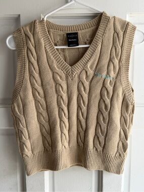 Cable Knit V-Neck Sweater Vest in Beige by Zara Trafaluc